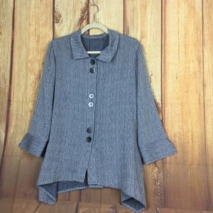 Signature Collection by Fridaze button down tunic